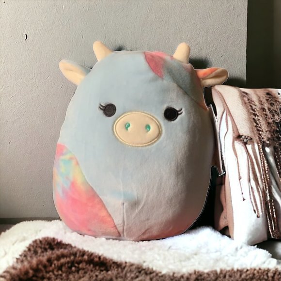 Caedia the Blue & Tie-Dyed Cow 8" Squishmallow - Picture 1 of 7